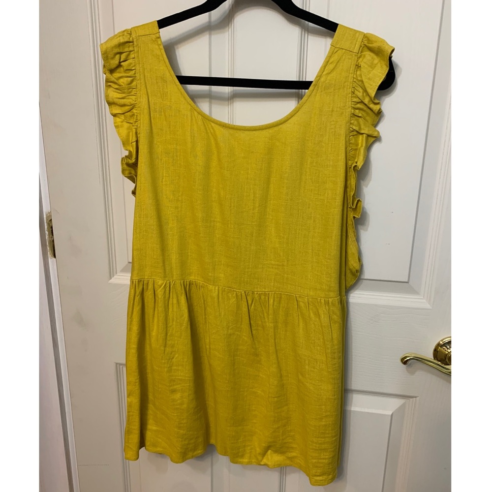 3x yellow tank top with bow